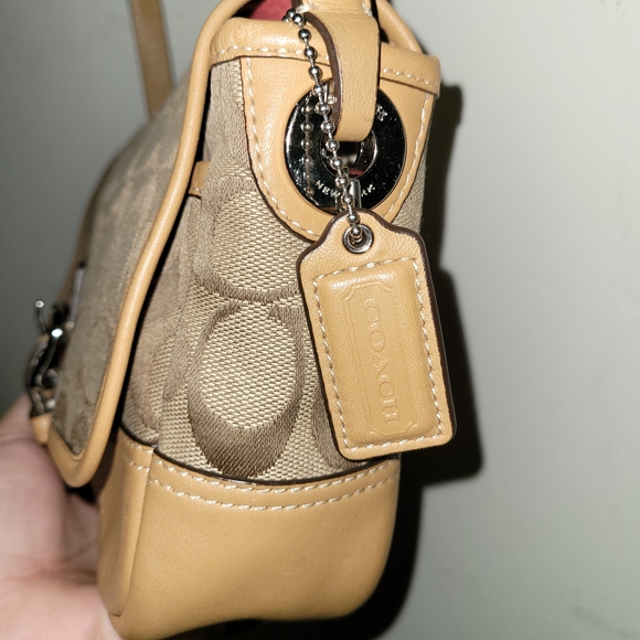 Coach Hadley Signature Field Bag (Style #F30601). - Picture 3 of 12